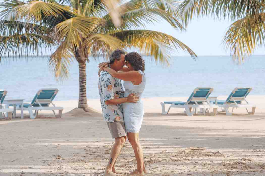 couple beach placencia wedding elope