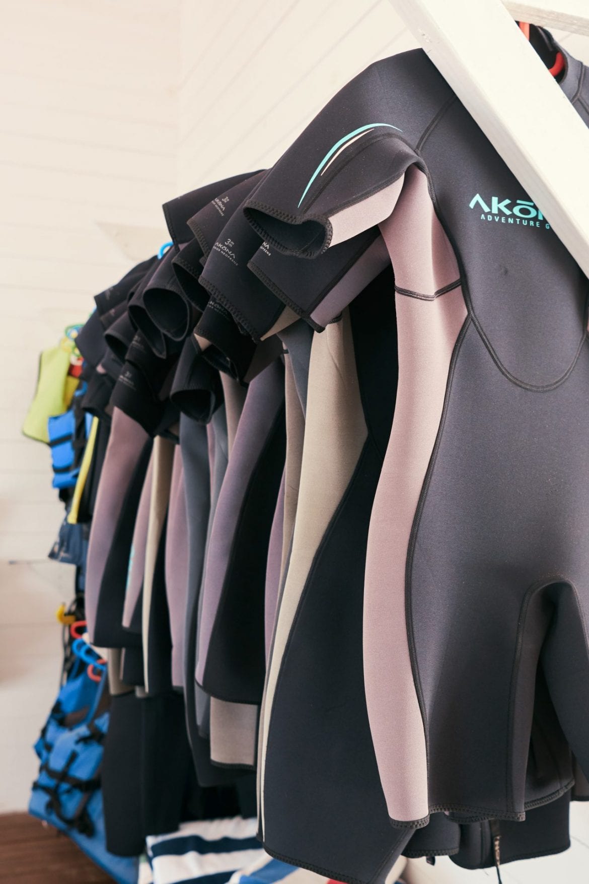 scuba wet suit diving ray caye