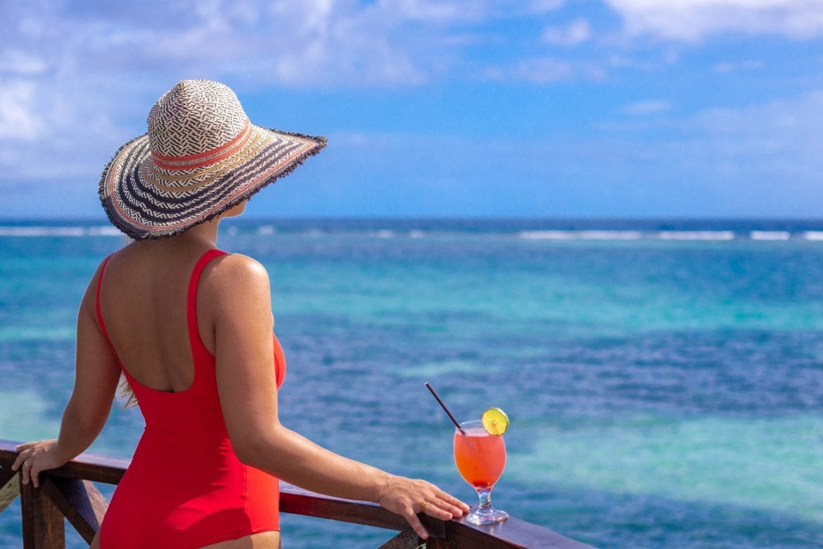 blackbird caye overlooking Belize Barrier Reef