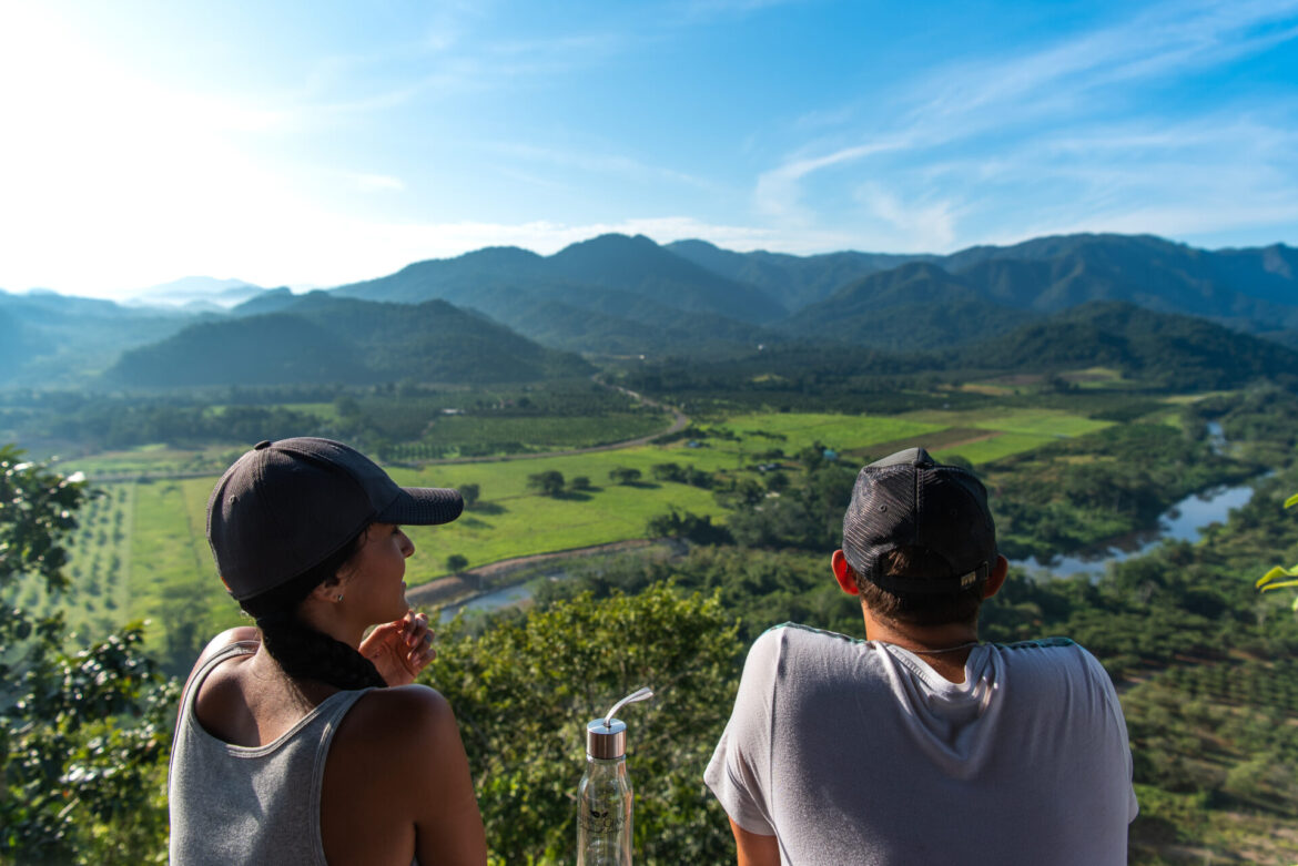 sleeping-giant-lodge-belize-collection-hike-view