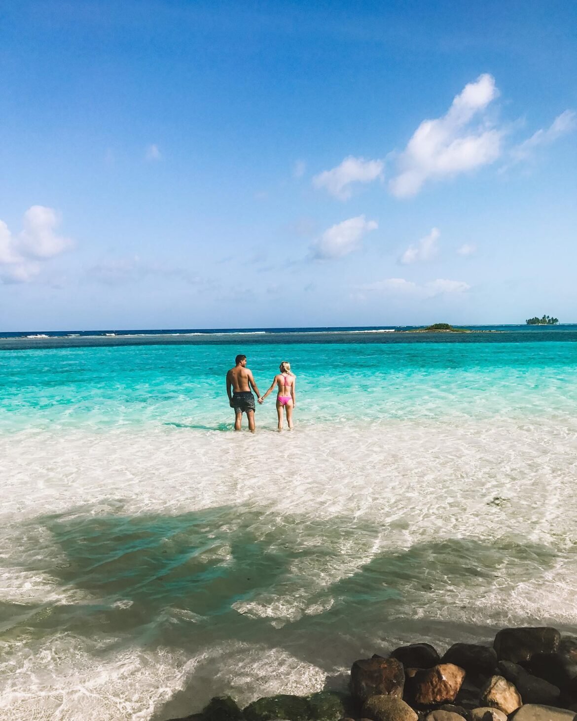 south-water-caye-coupe-roeming-belize
