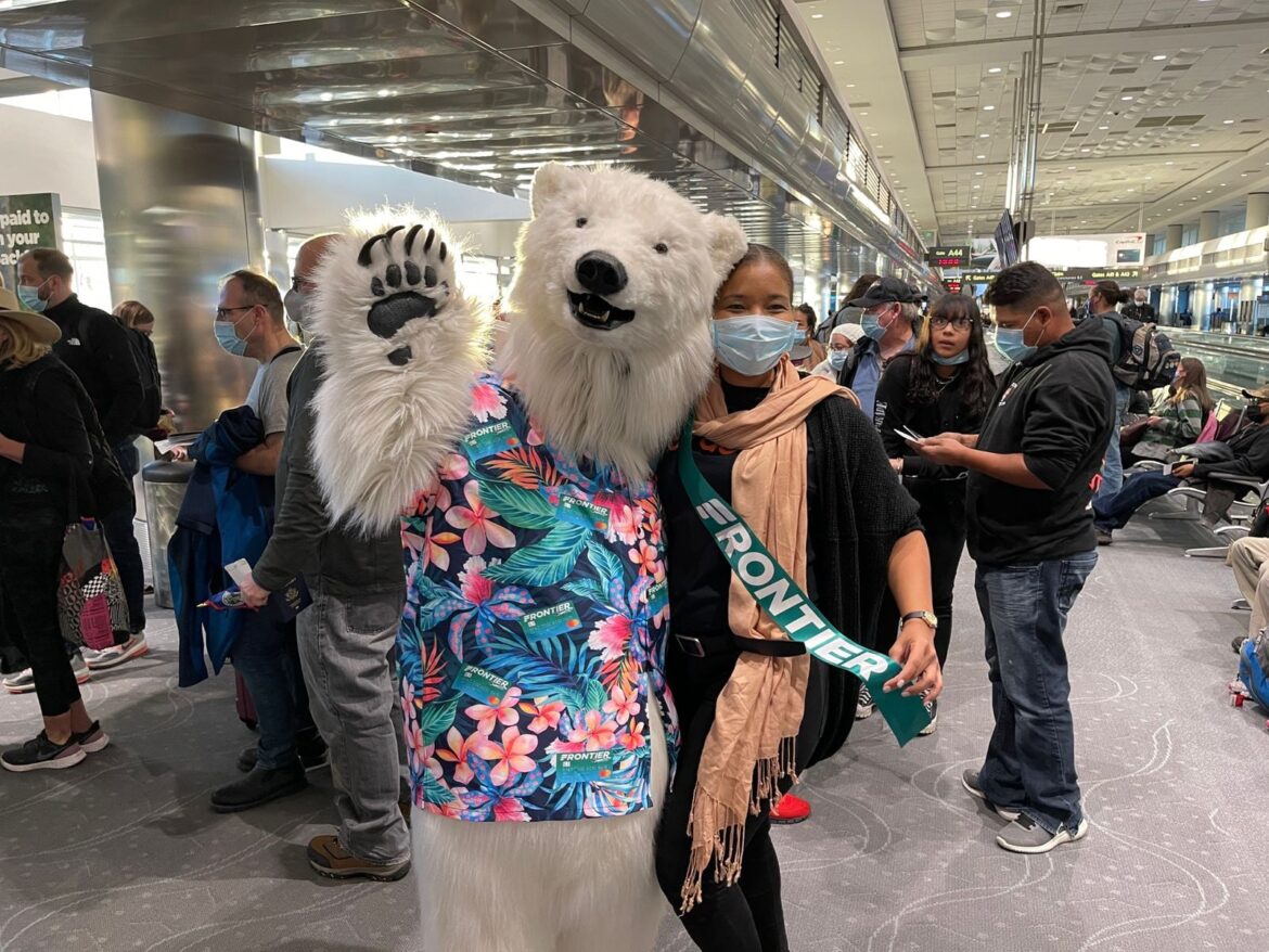 frontier-airlines-inaugural-flight-belize-airport