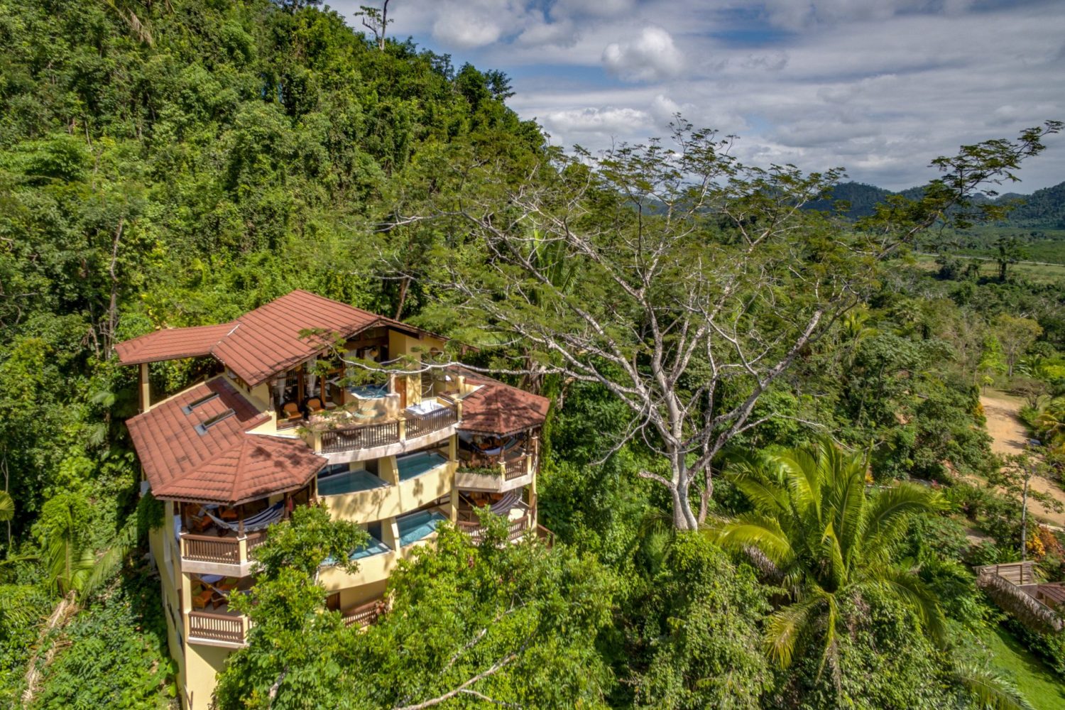 The Rainforest Lodge At Sleeping Giant Belize S Version Of Eden   Mountain View Penthouse Suite Sleeping Giant Lodge Belize4 1500x1000 