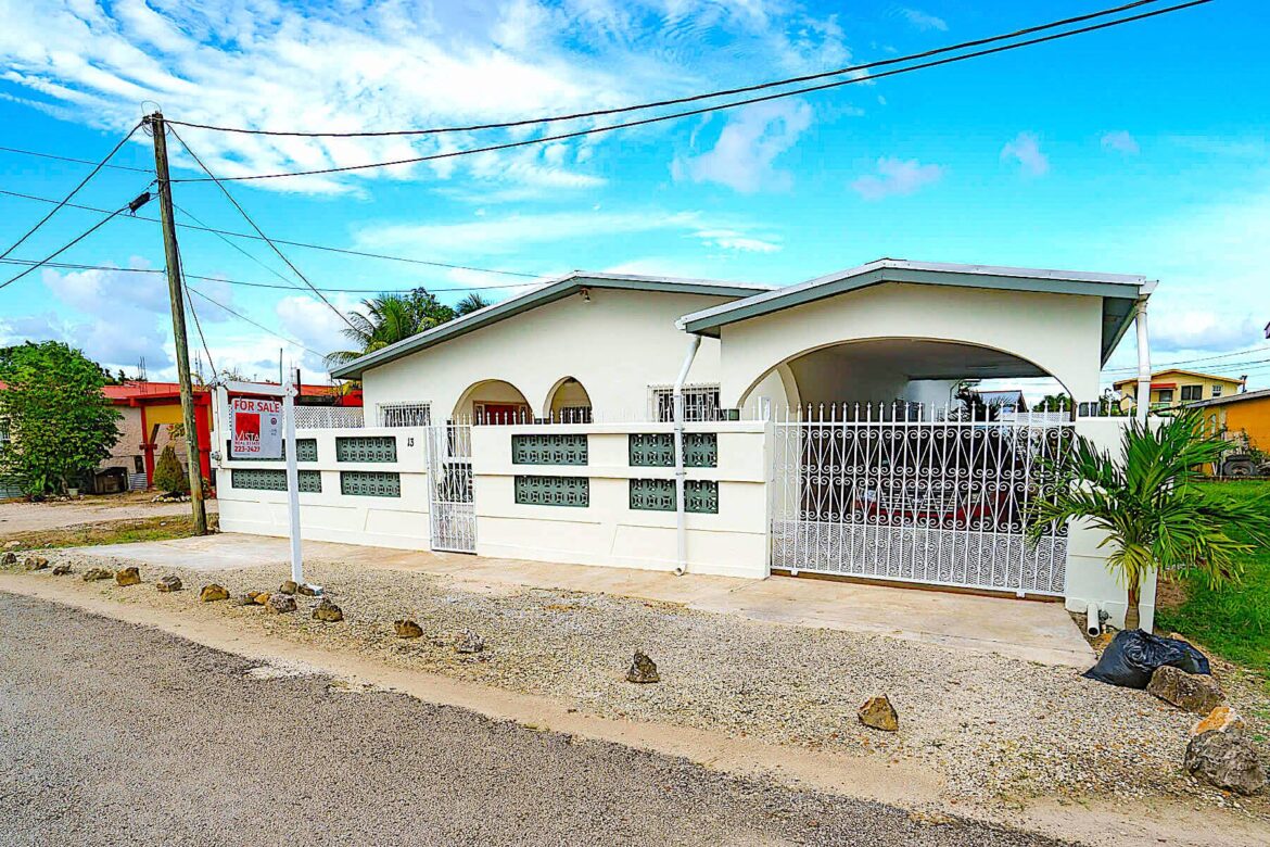 vista home belize real estate under 200K