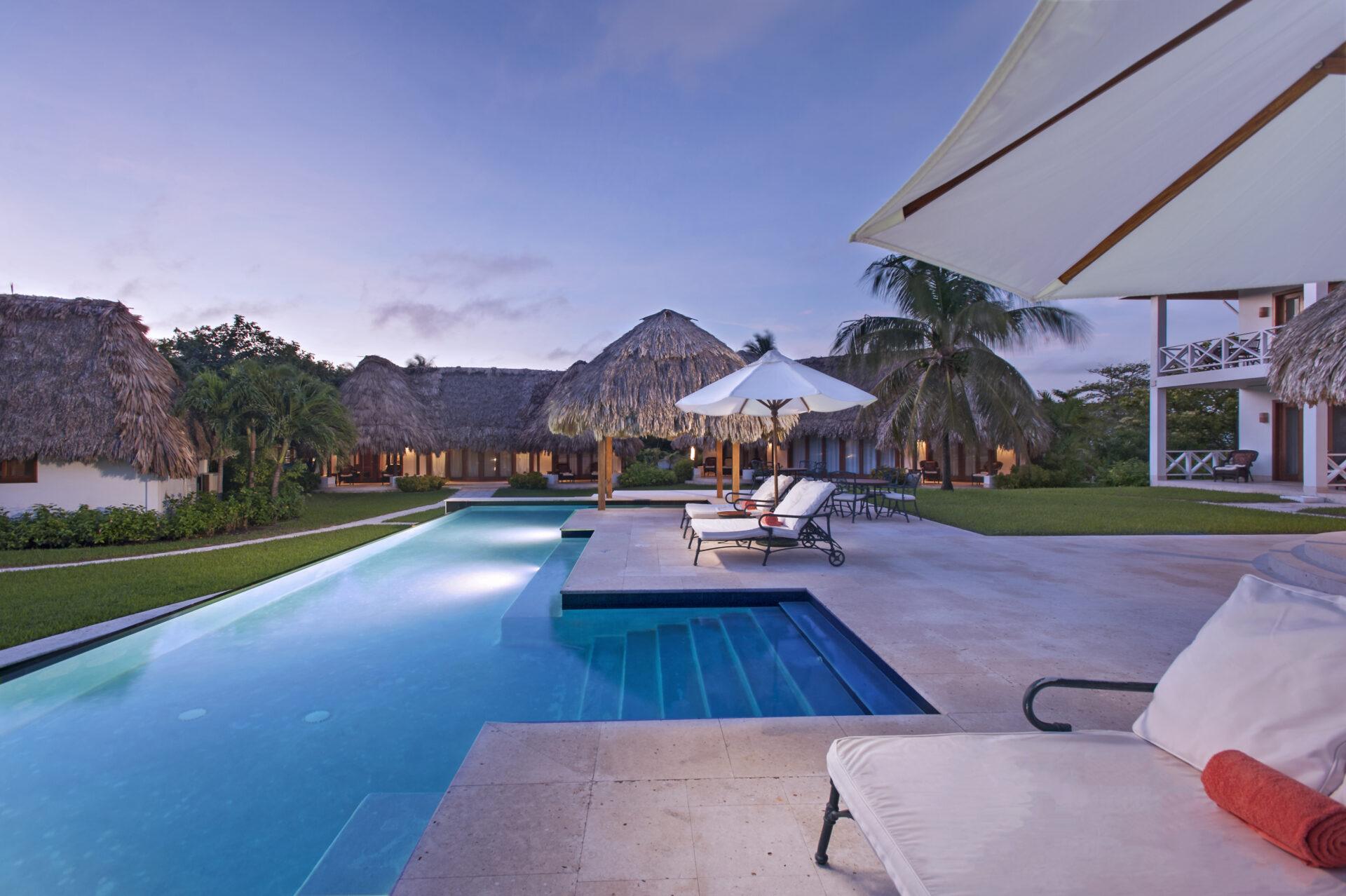 F-Infinity-Pool-Deck-at-Night