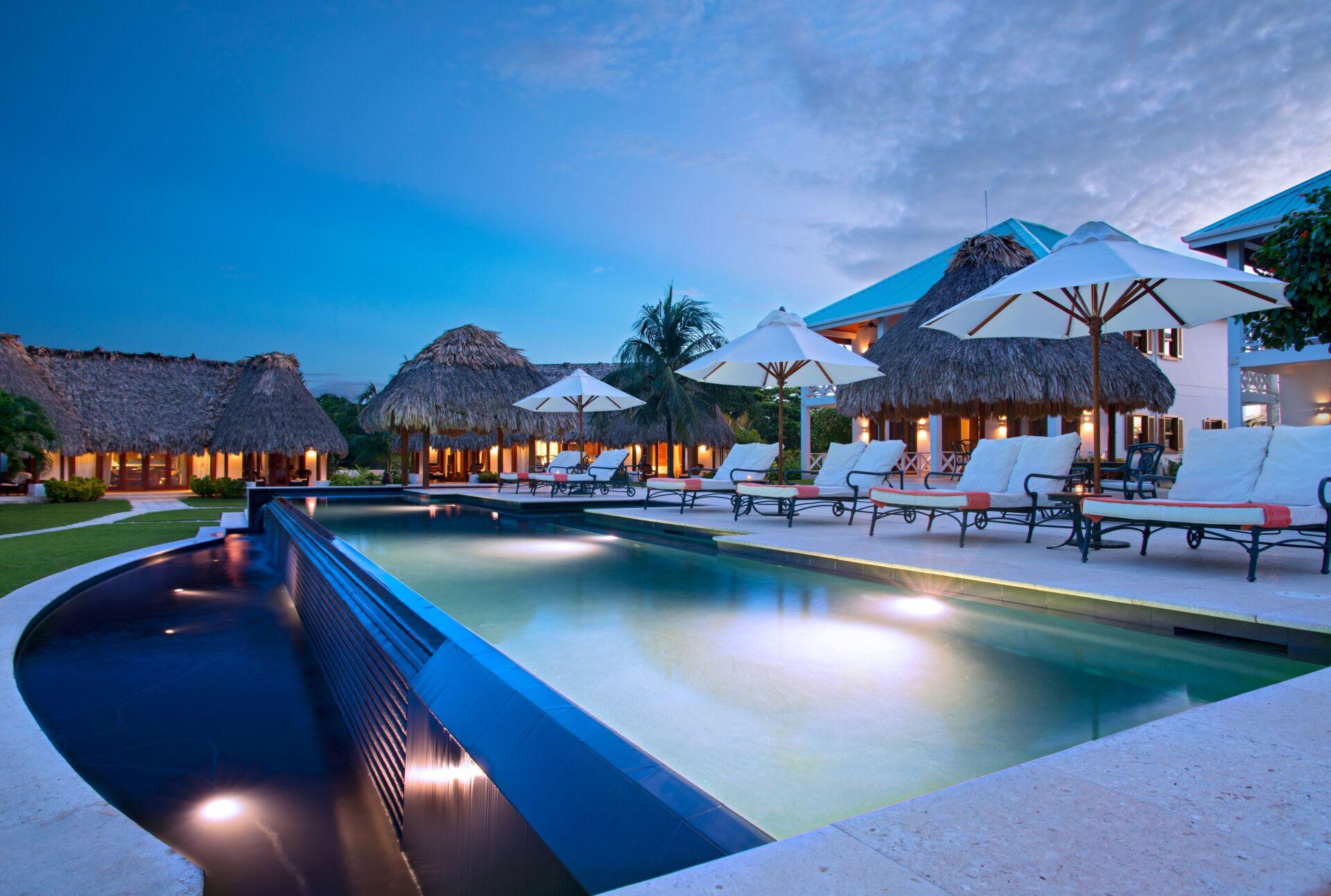 F-Infinity-Pool-Night