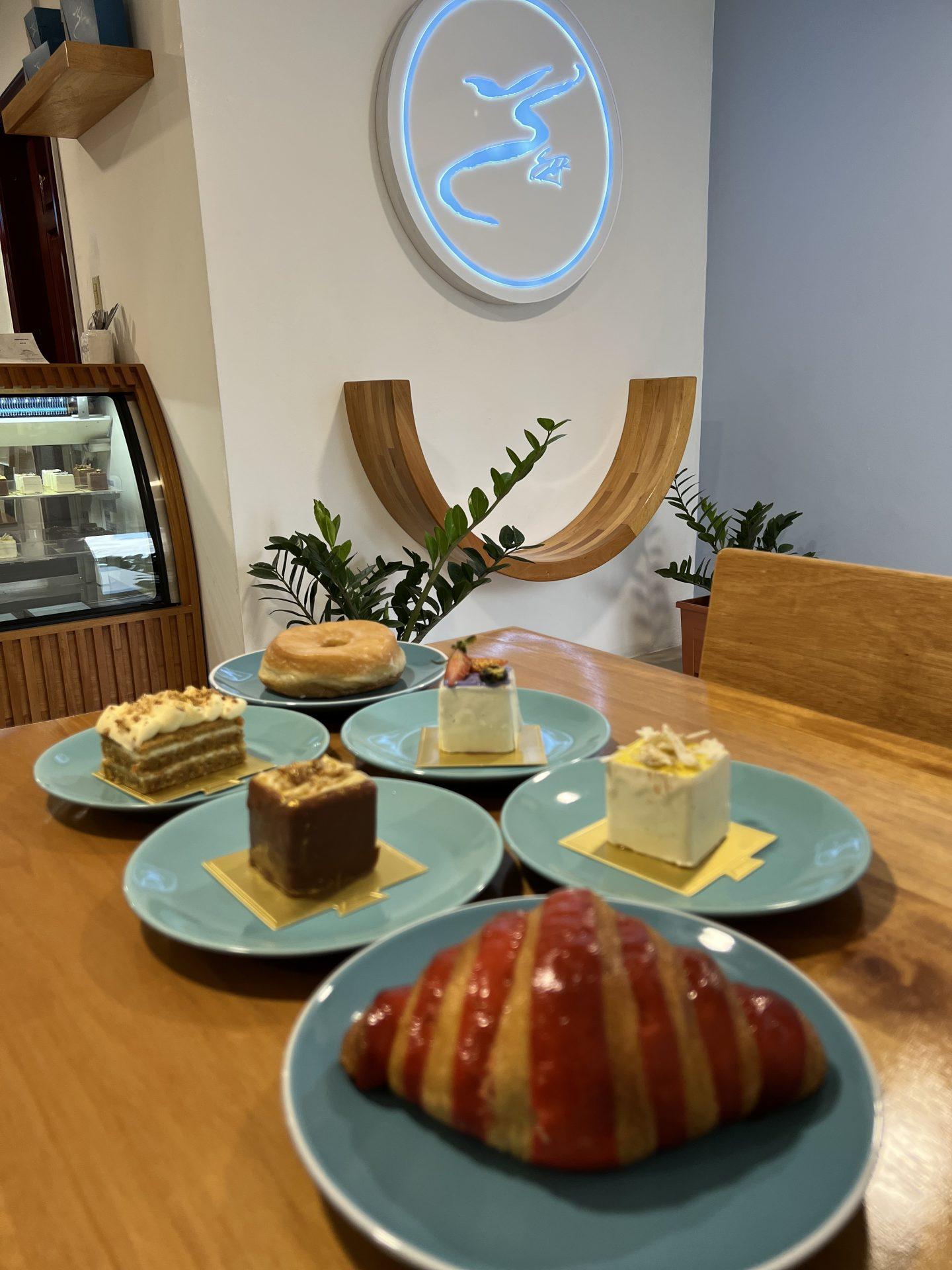 Inside-bleu-bakery-belize-city-pastry-samples