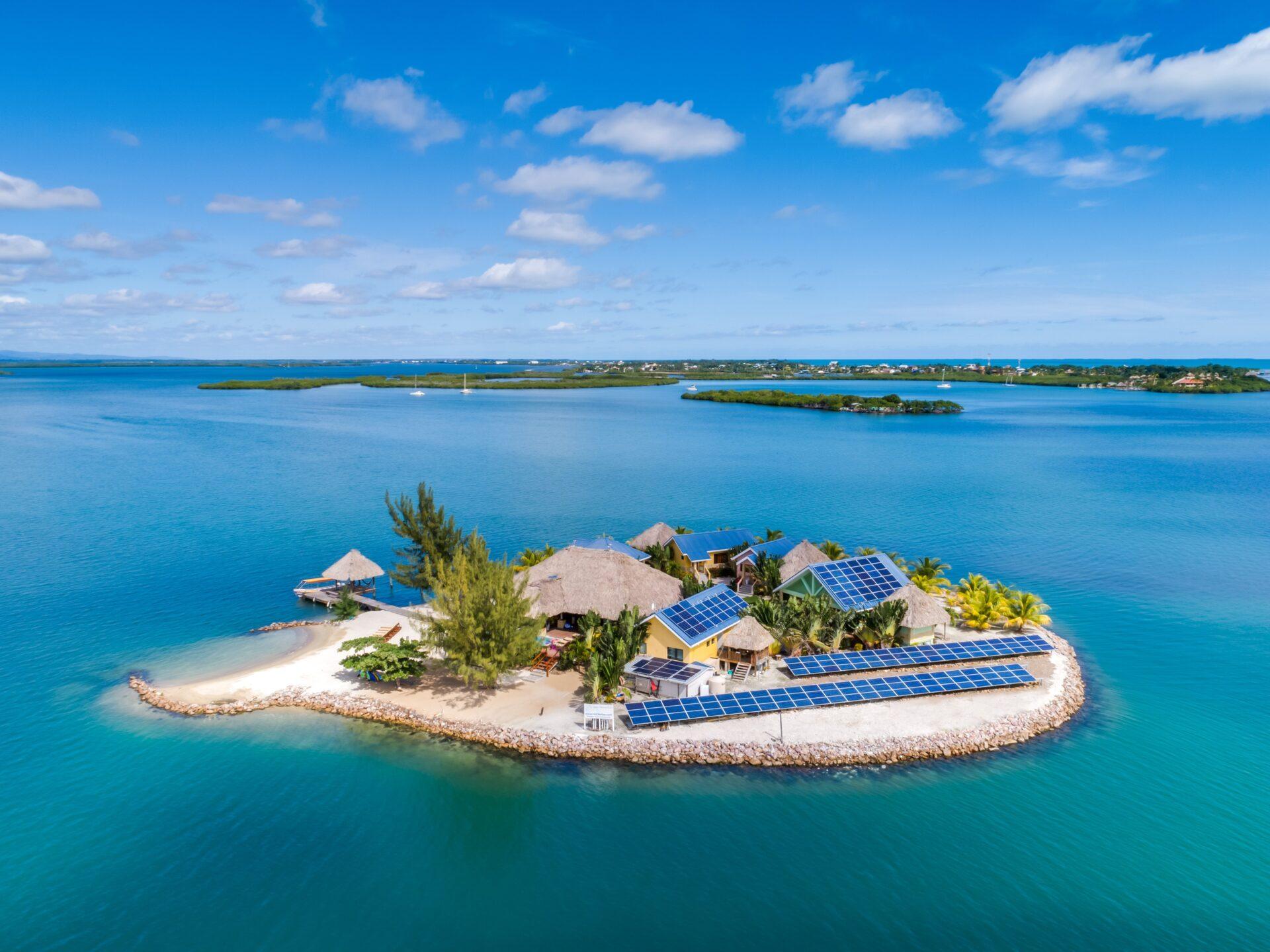 Little-Harvest-Caye-5