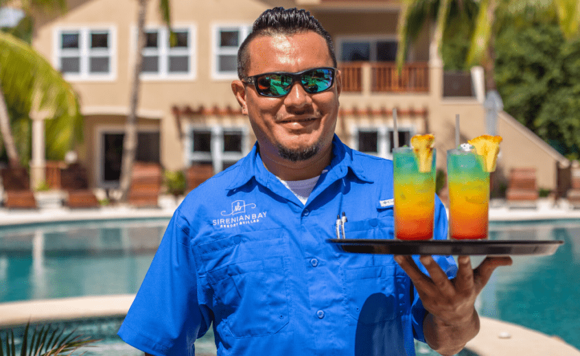 Resort-Pool-Drinks-Sirenian-Bay-Luxury-Vacation-Rental-Belize-845x684-1-e1683305391797
