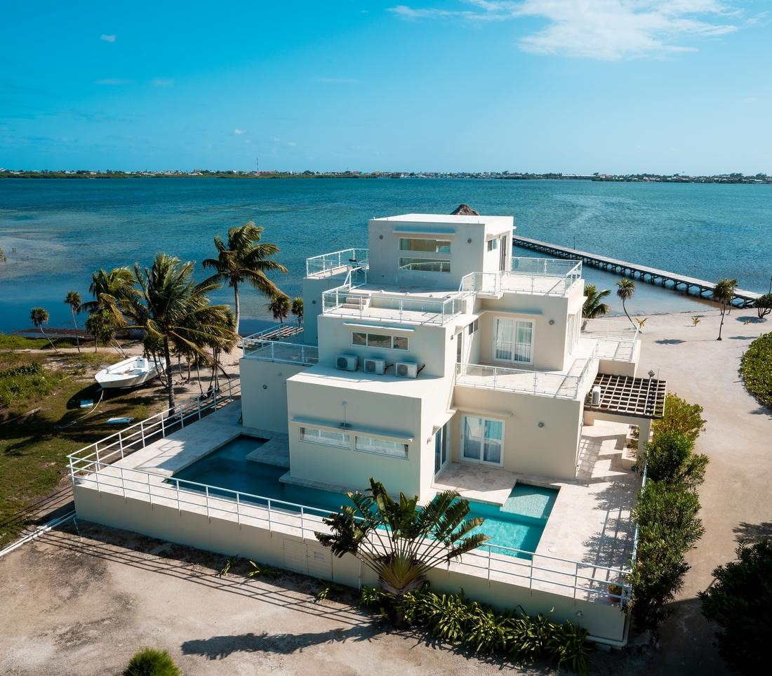 San-pedro-villa-4BR-18-remax