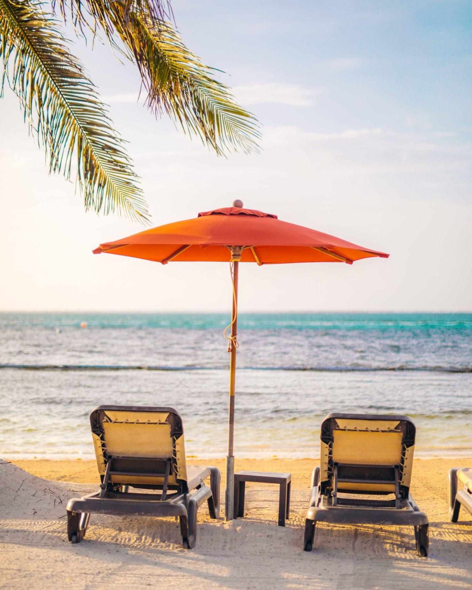 beach-ambergris-caye-belize-resort-grand-caribe-lounge