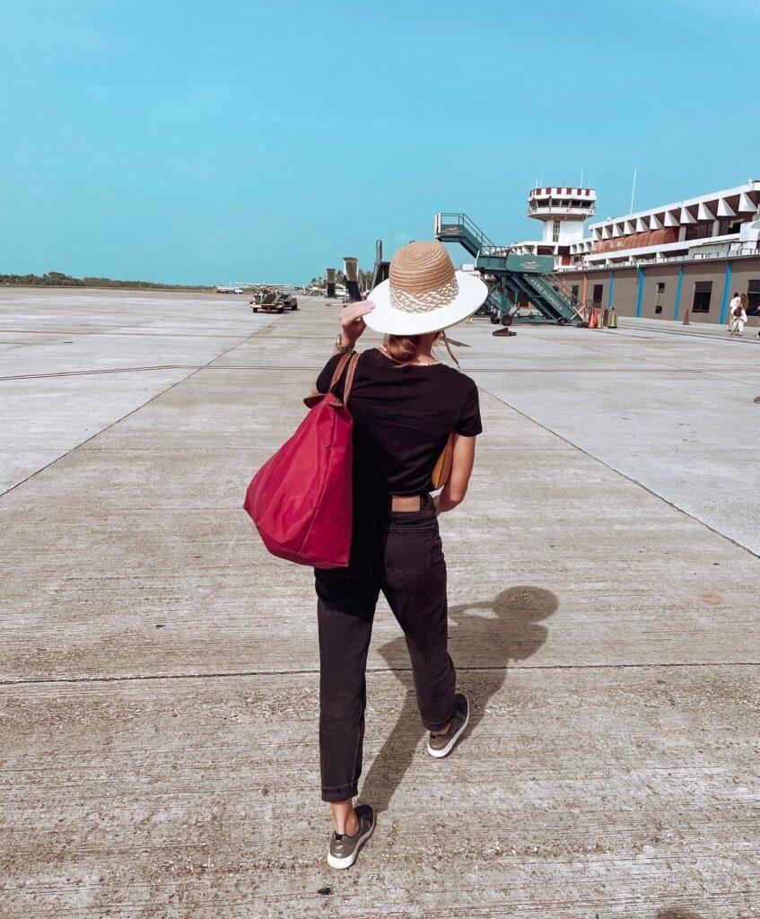 belize-airport-roeming