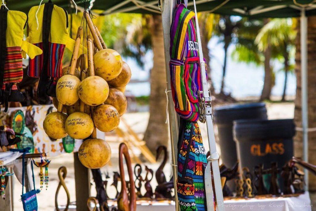 belize-kevin-quischan-local-vendor-souvenir-beach
