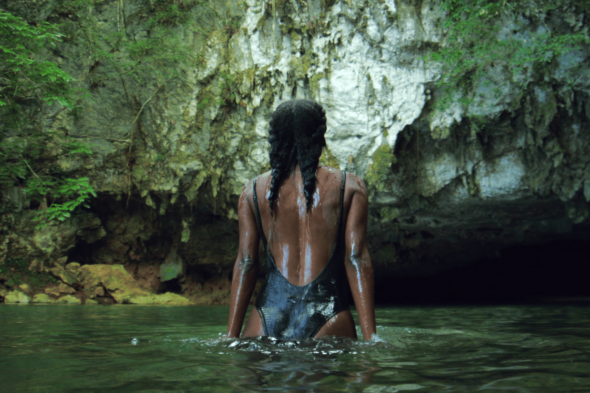 cave-tubing-umaya