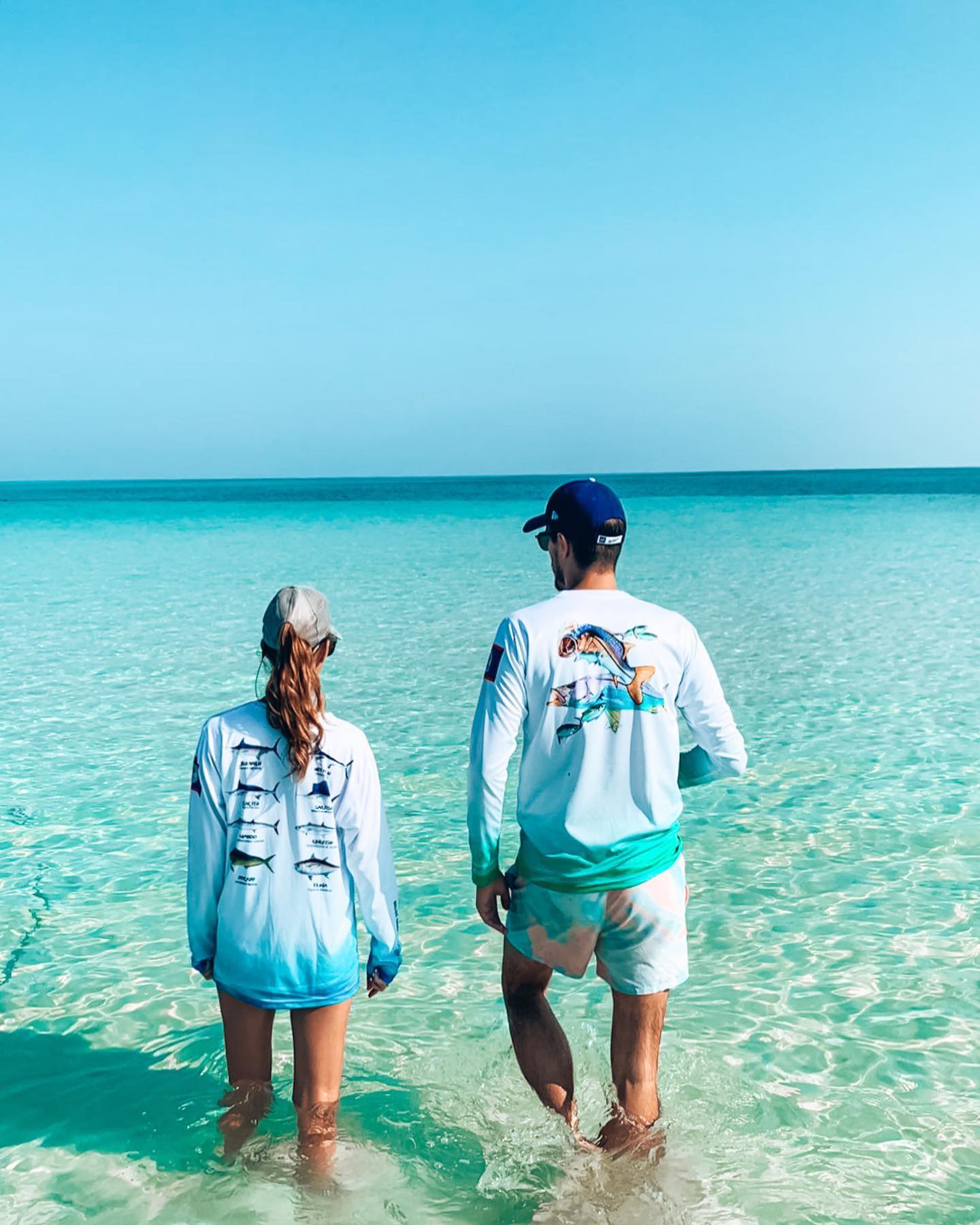 couple-beach-roeming-belize