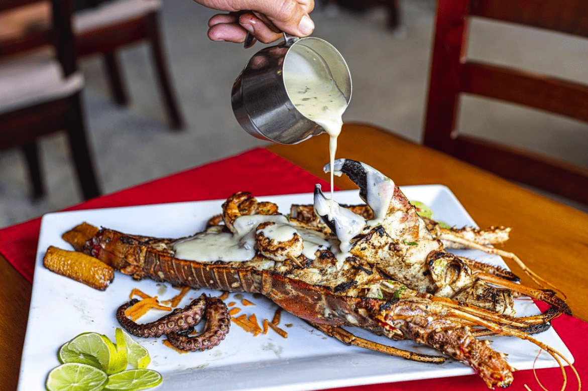 elvis-kitchen-lobster-platter