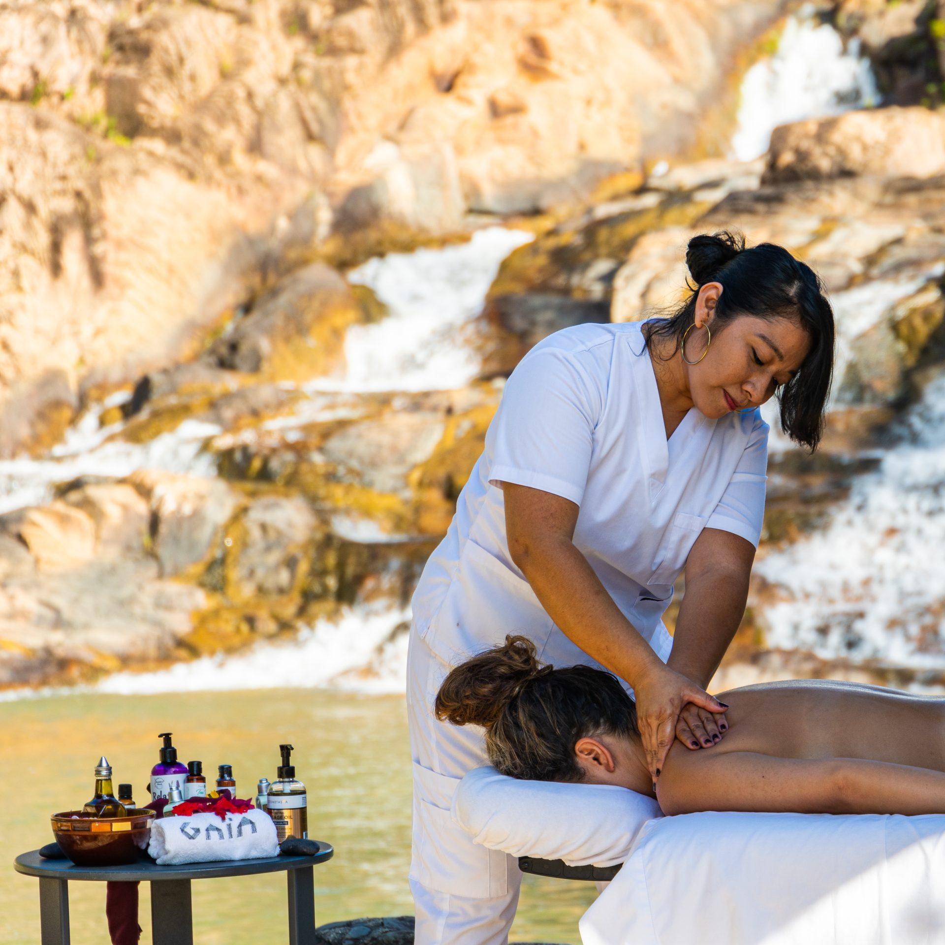 gaia-belize-wellness-package-soulcation-massage