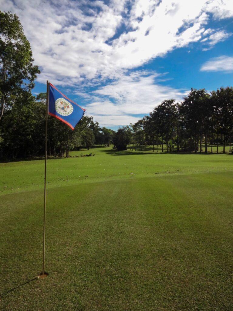 golfing-in-belize-flag-course-belmopan
