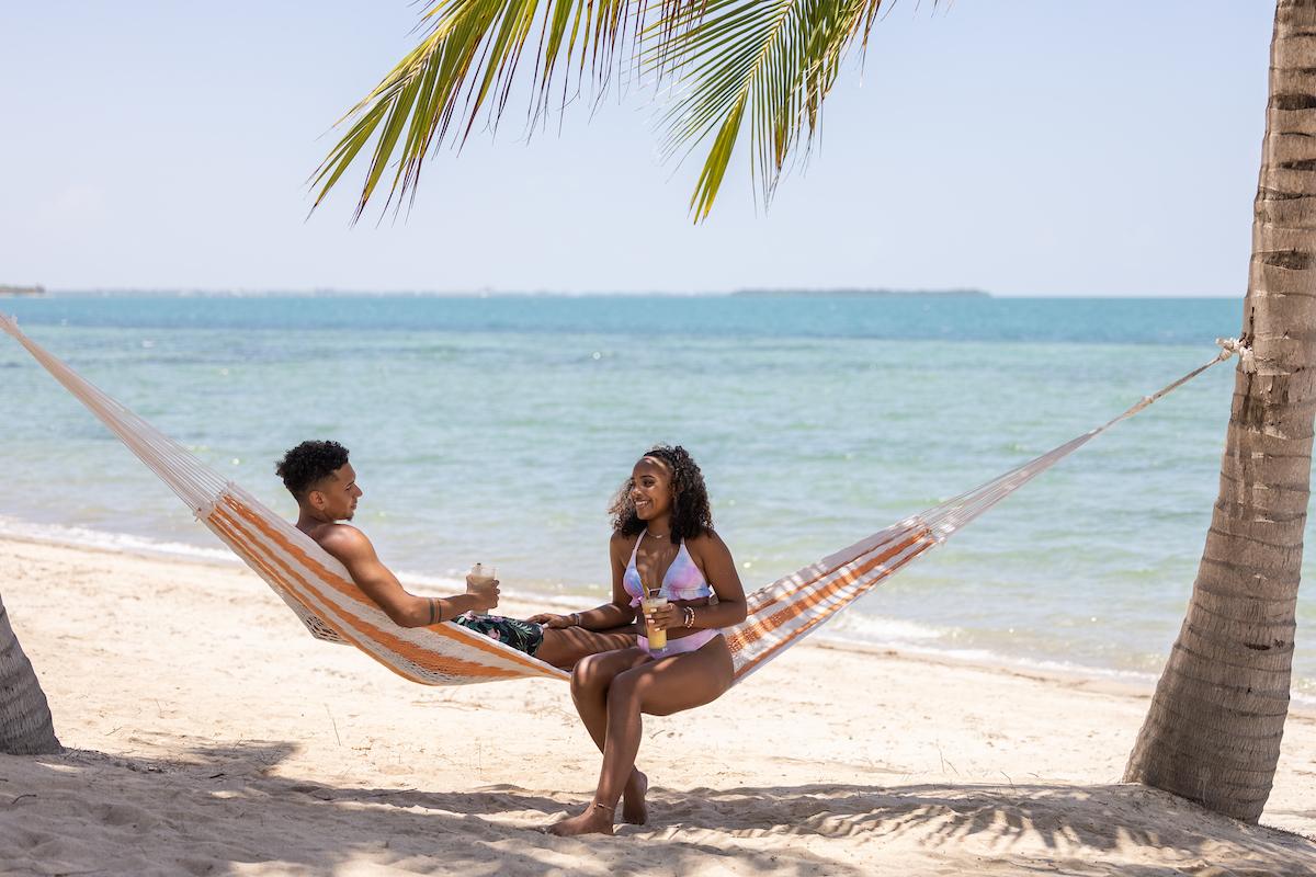 hammock-couple-beach-itzana-belize-resort