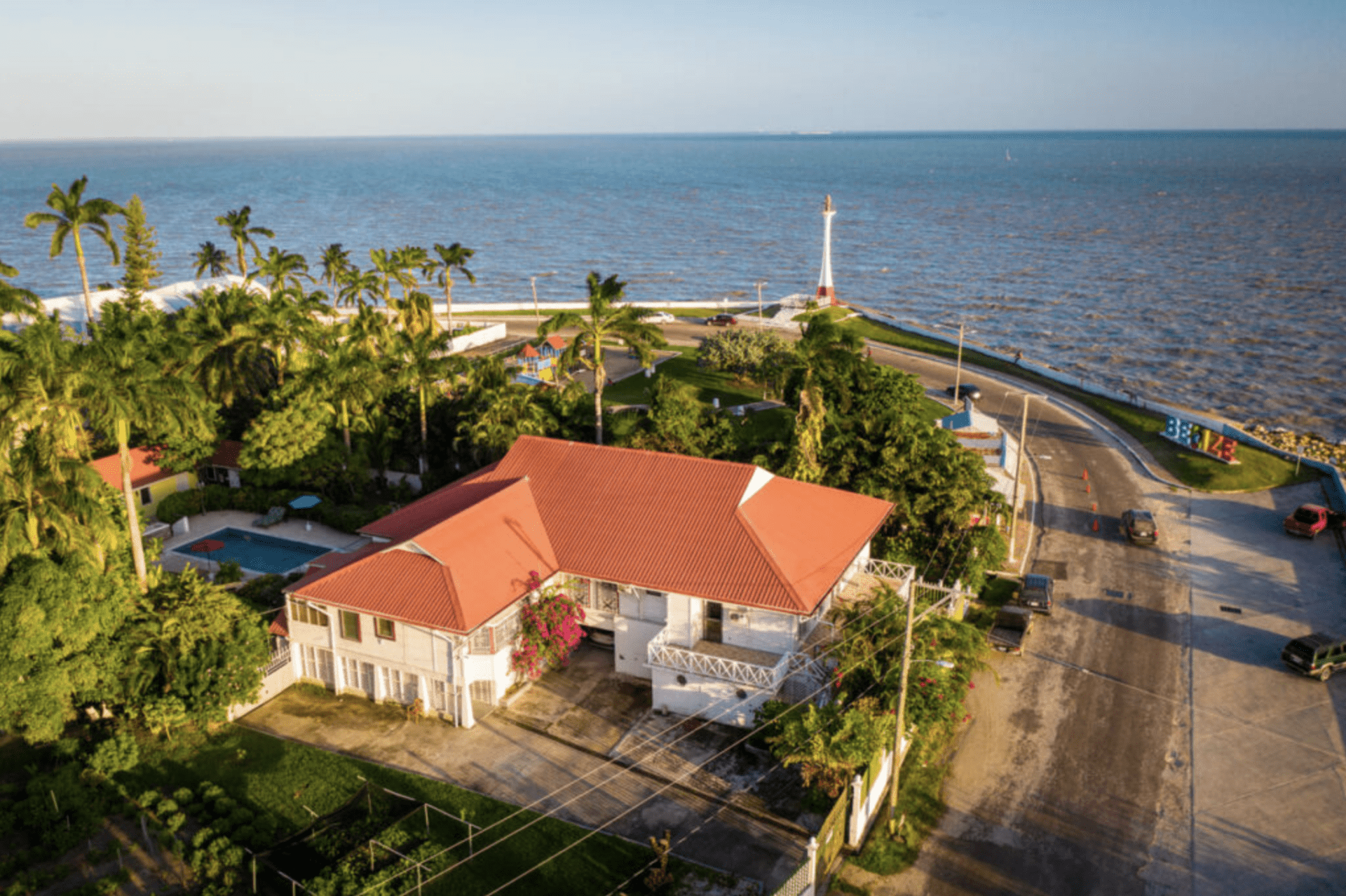 harbor-view-marthas-cafe-belize-city-vegan-2