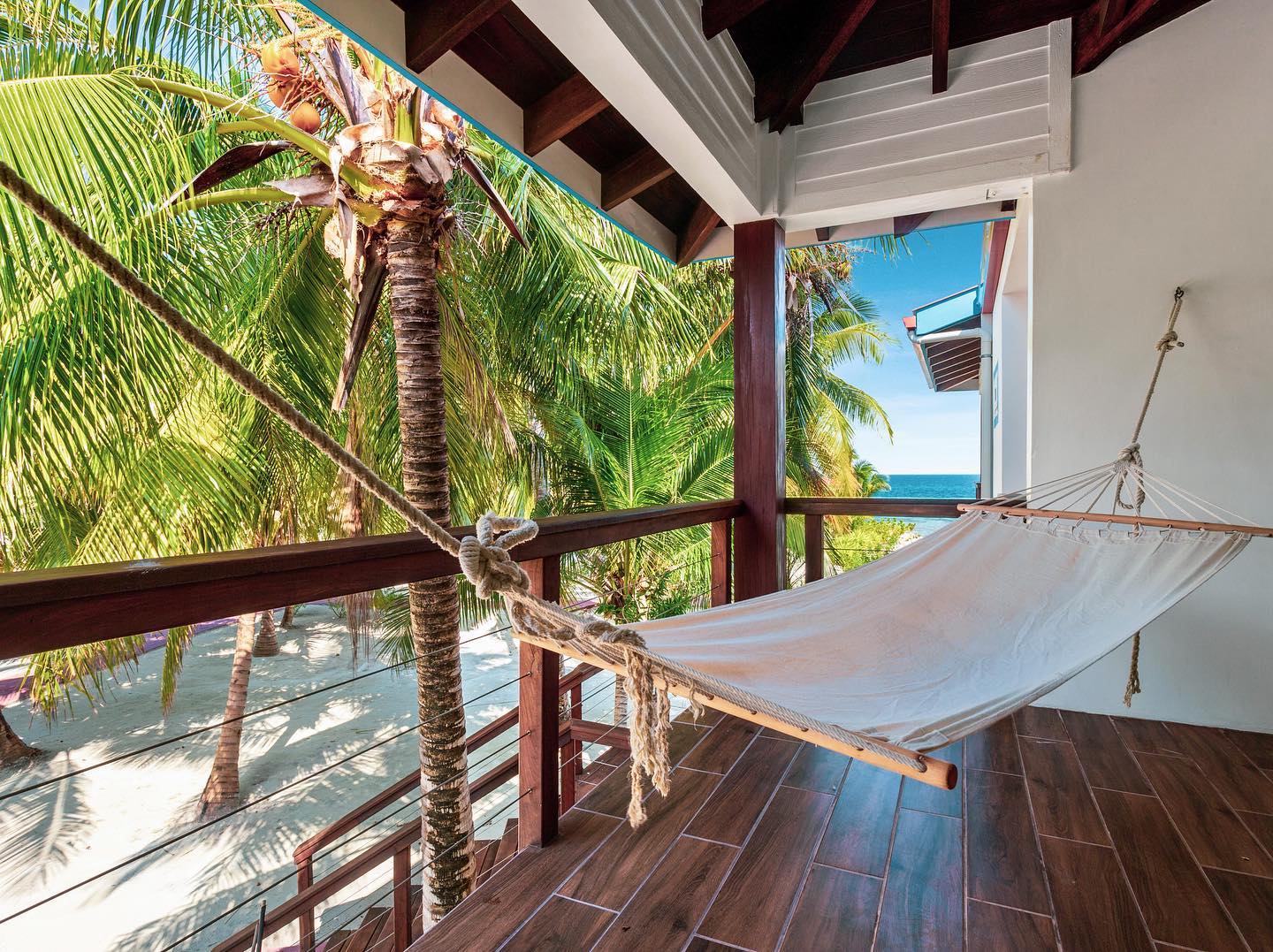 island-house-hammock-ray-caye-belize