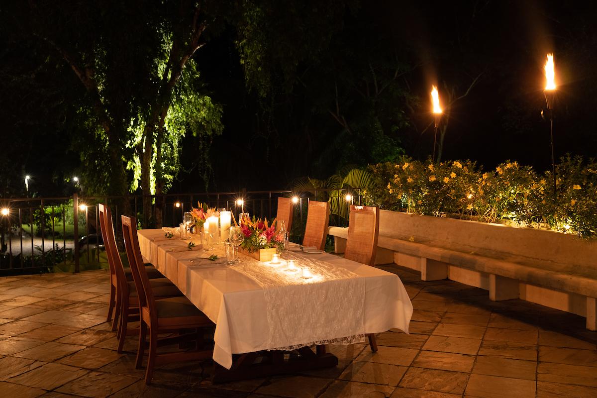 kaana-dinner-table