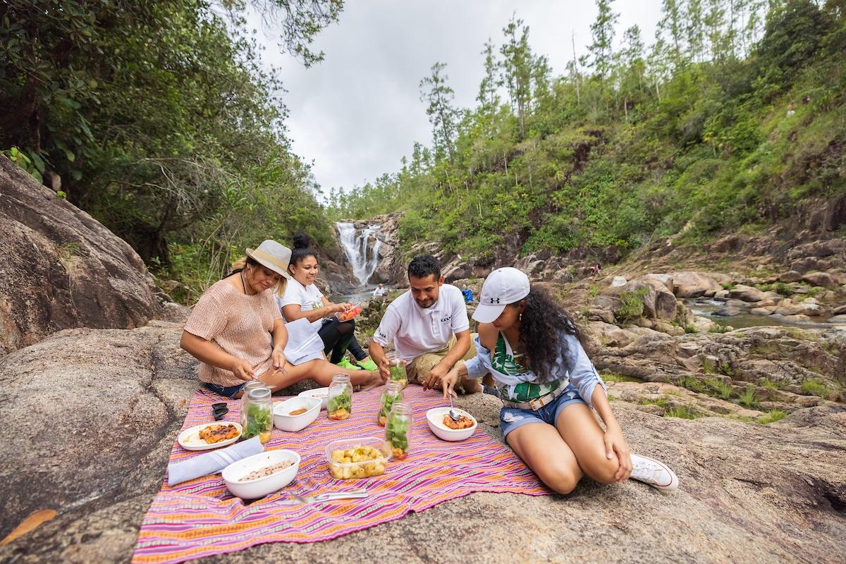kaana-resort-belize-big-rock-falls-picnic