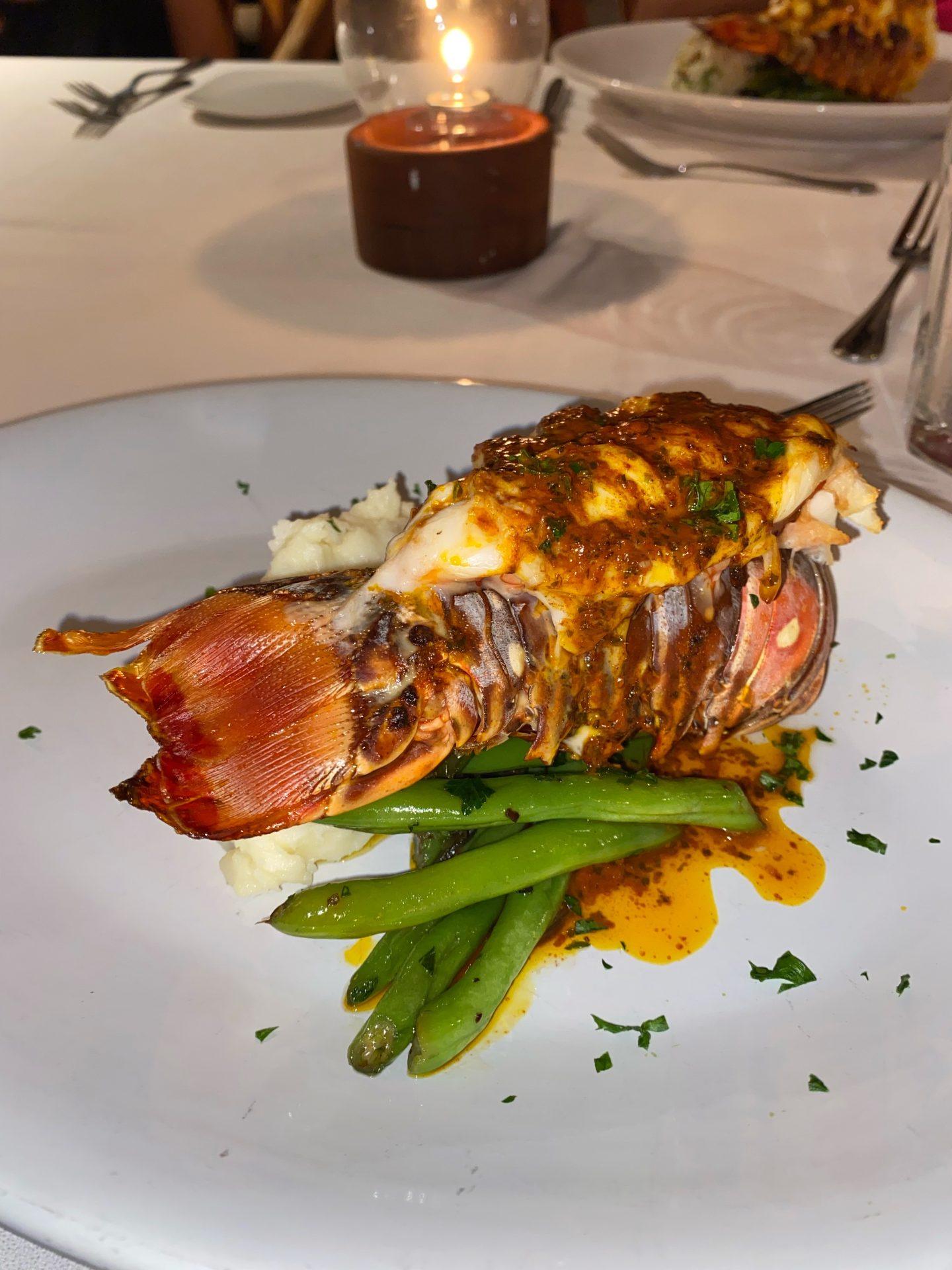lobster-tail-belize-ray-caye-dinner