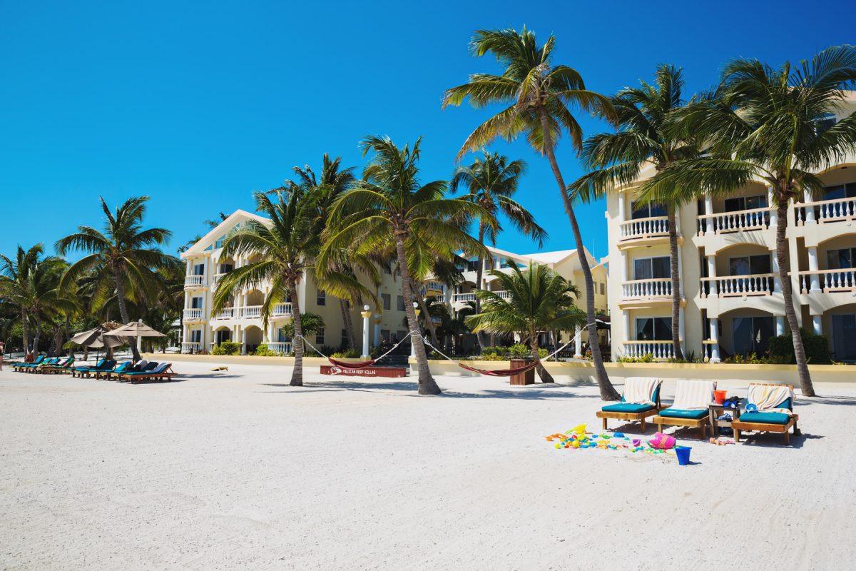 pelican-reef-resort