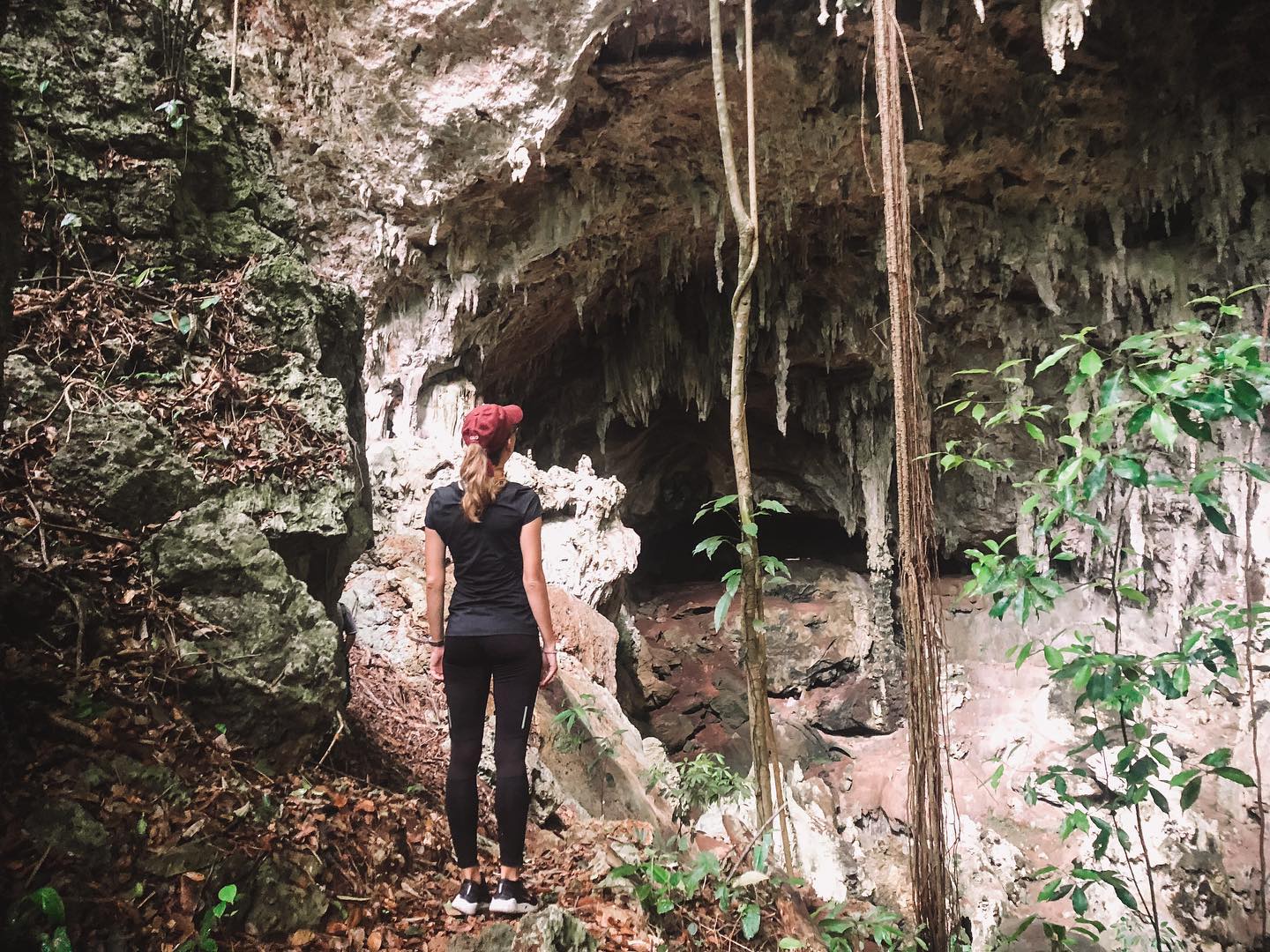 roeming-hike-belize