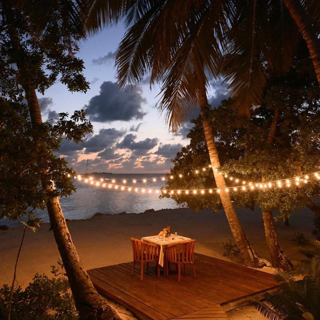 romantic-dinner