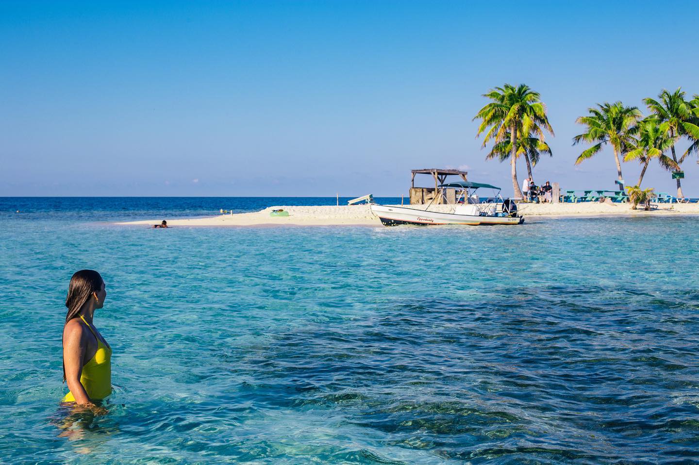 silk-caye-duarte-photo-ray-caye