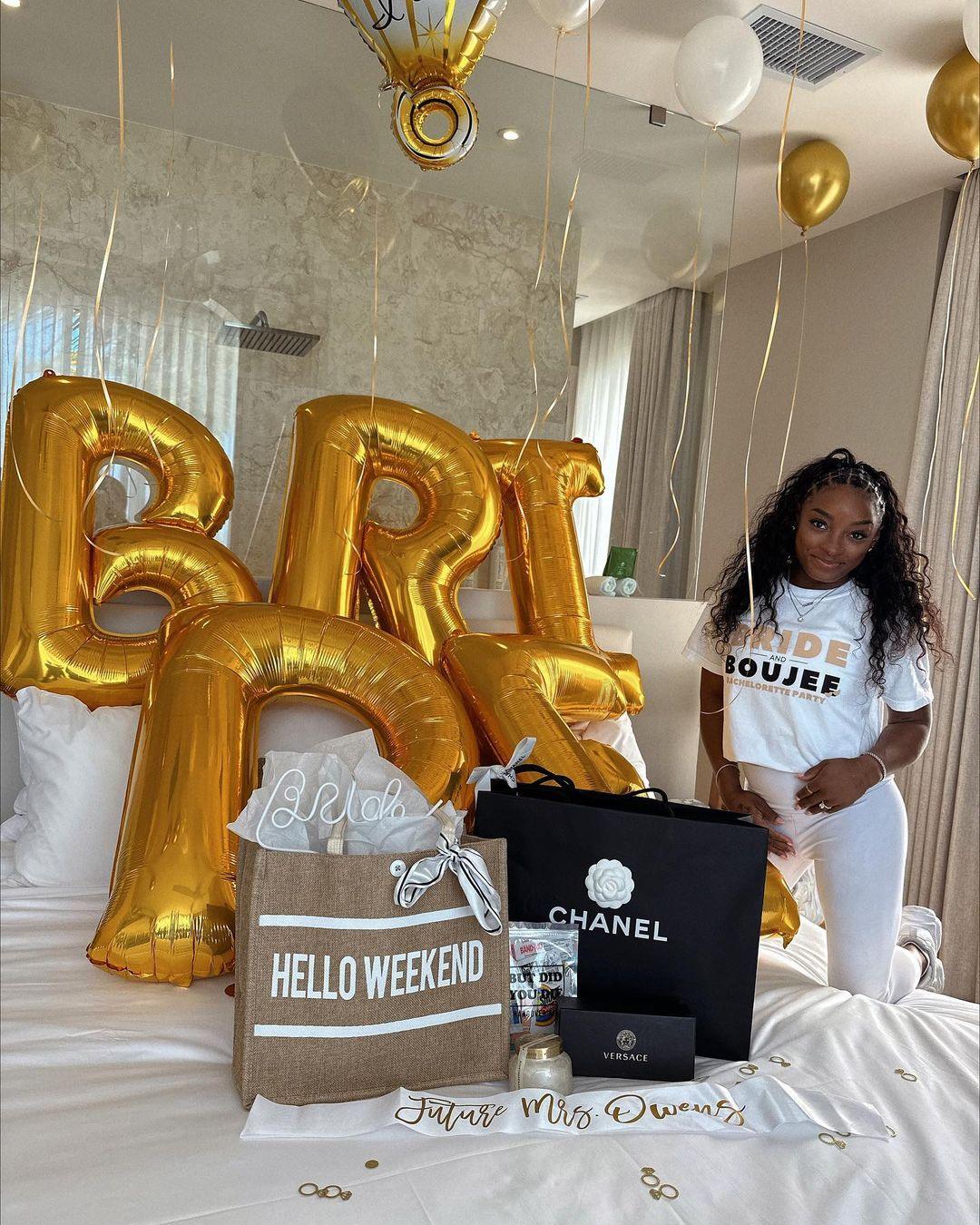simone-biles-belize-instagram
