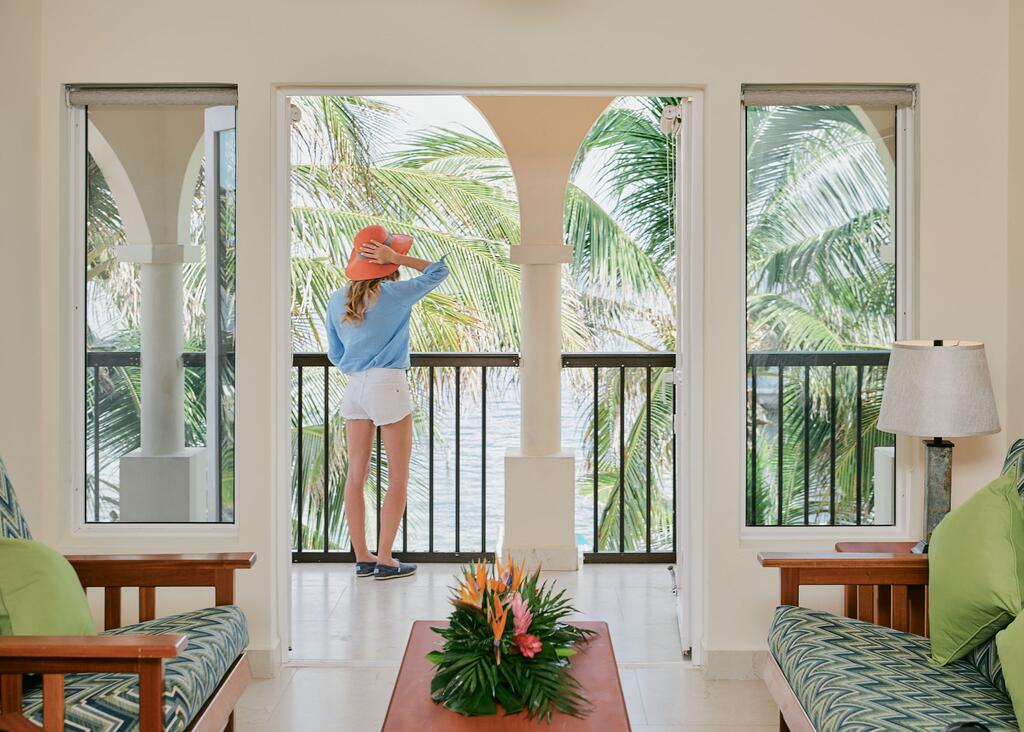 sunbreeze-suites