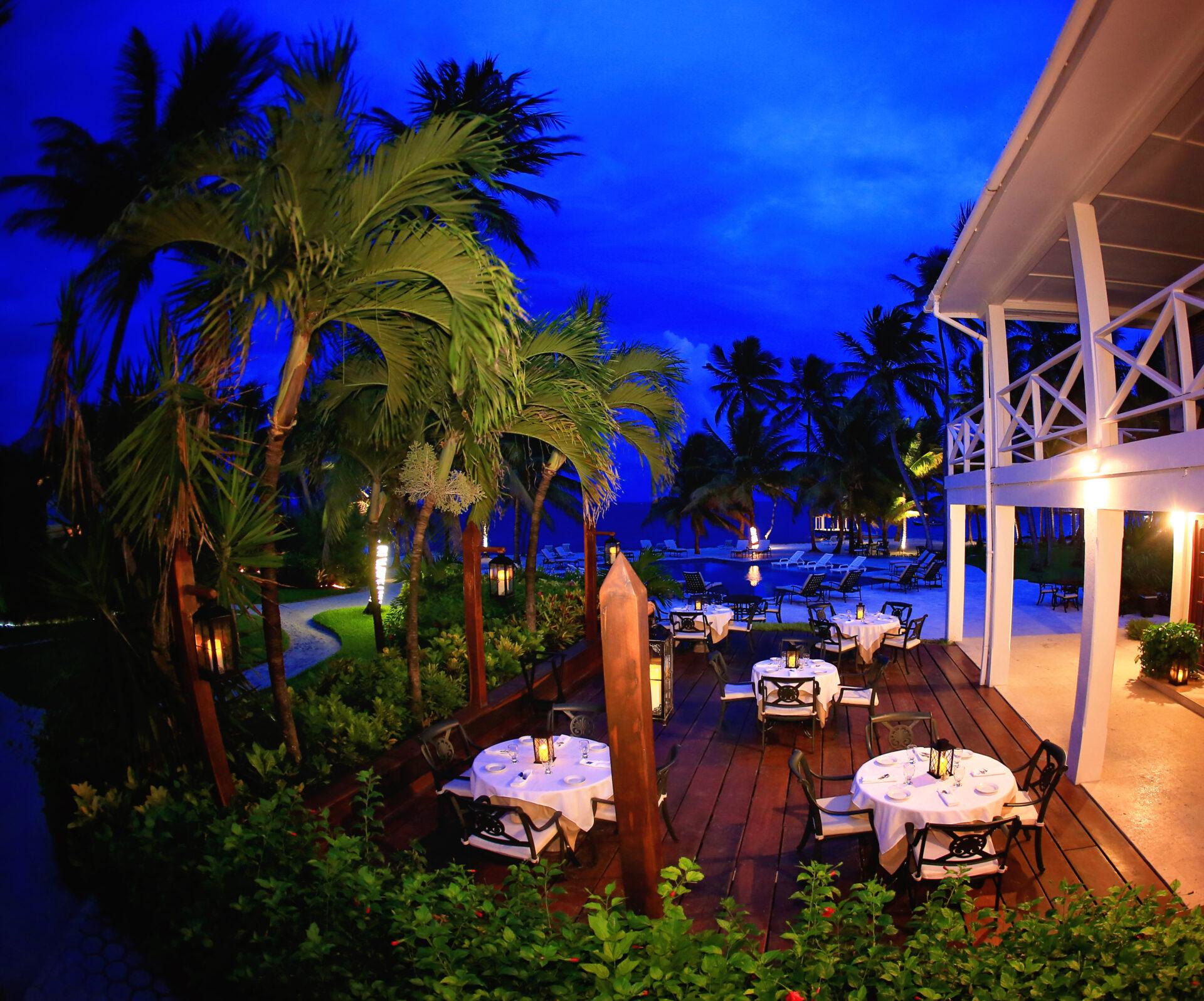 victoria-house-L-Palmilla-Restaurant-Outdoor-Dinning