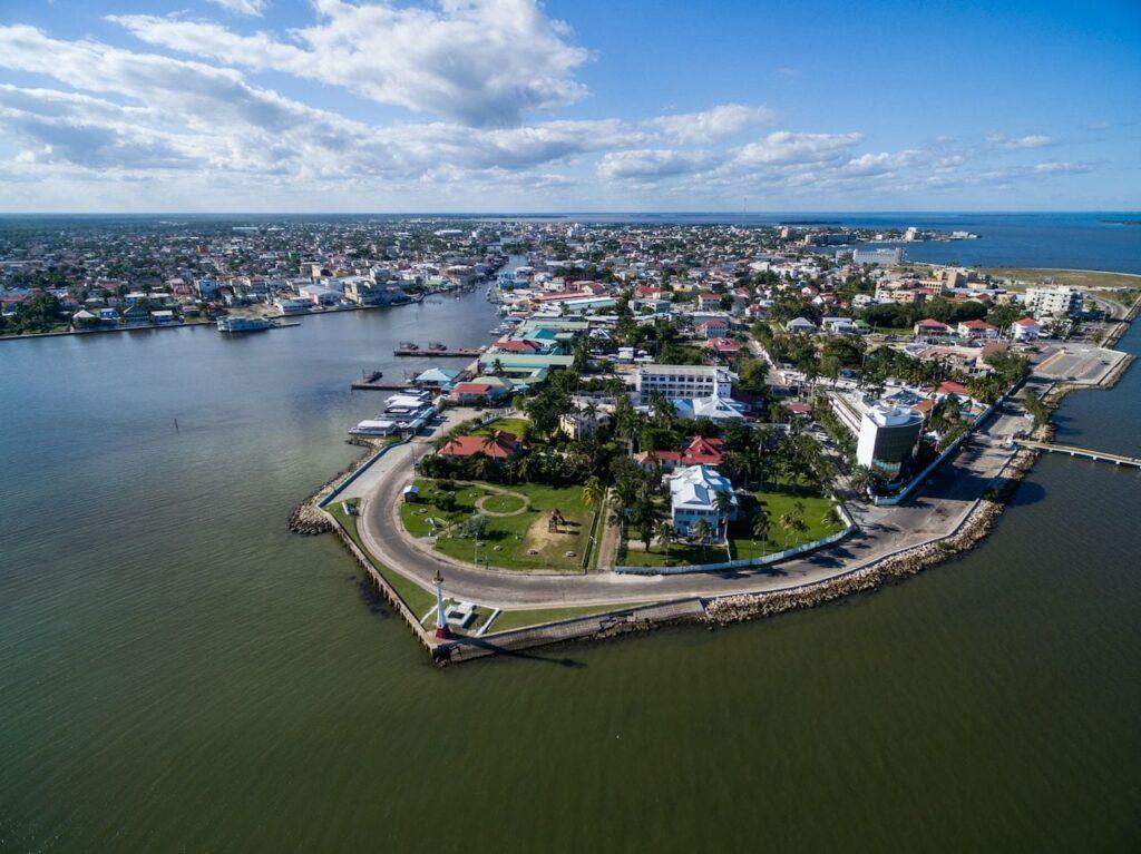 waterside-city-in-belize-Photo-photosounds-Shutterstock